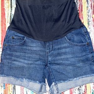 Full belly panel maternity shorts Sonoma